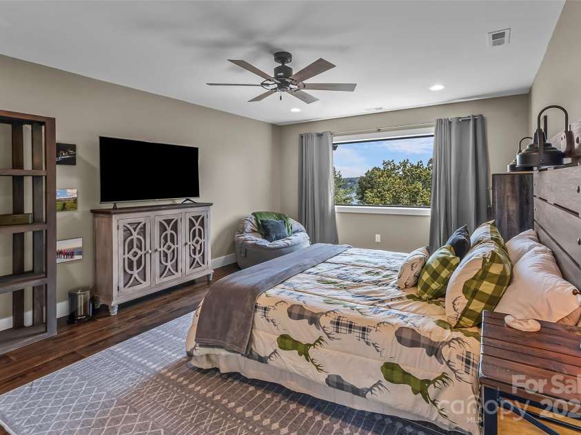 264 Porters Way, Marion, NC 28752.  MLS# CAR4306026, YatesRealty ID 2320. 