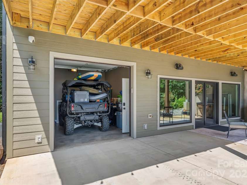 264 Porters Way, Marion, NC 28752.  MLS# CAR4306026, YatesRealty ID 2320. 