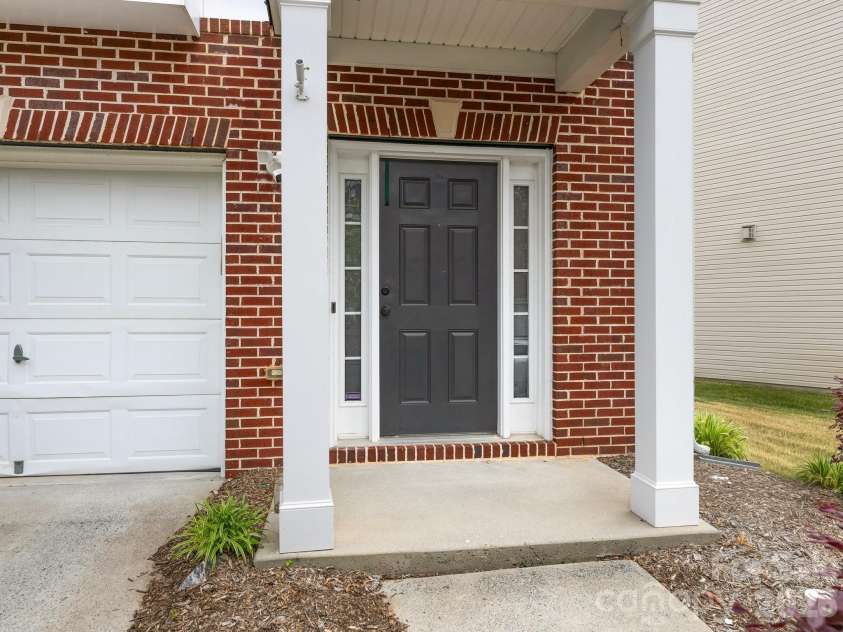 9785 Walkers Glen Drive, Concord, NC 28027.  MLS# CAR4376637, YatesRealty ID 23200. 