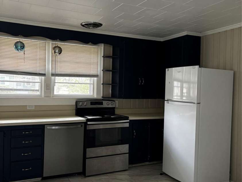 907 Maple Avenue, Salisbury, NC 28144.  MLS# CAR4403303, YatesRealty ID 23201. 