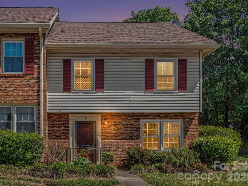 1236 Archdale Drive, Charlotte, NC 28217.  MLS# CAR4371418, YatesRealty ID 23203. 