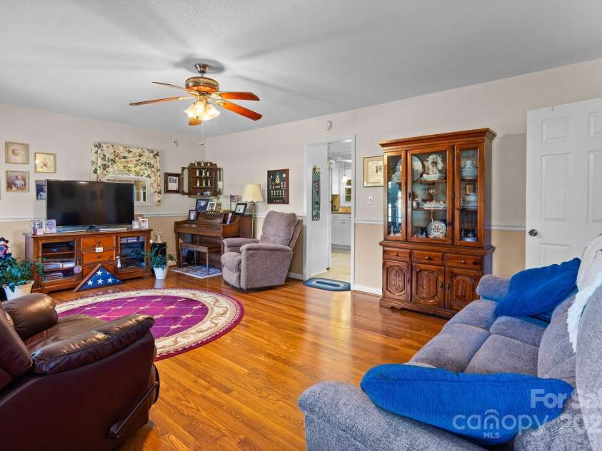 135 Burton Hills Circle, Gastonia, NC 28054.  MLS# CAR4269810, YatesRealty ID 23203. 