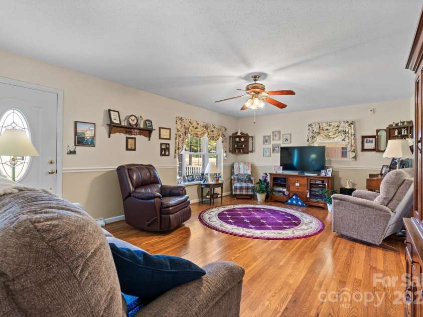 135 Burton Hills Circle, Gastonia, NC 28054.  MLS# CAR4269810, YatesRealty ID 23203. 