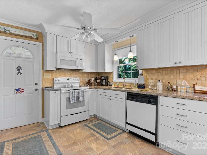 135 Burton Hills Circle, Gastonia, NC 28054.  MLS# CAR4269810, YatesRealty ID 23203. 