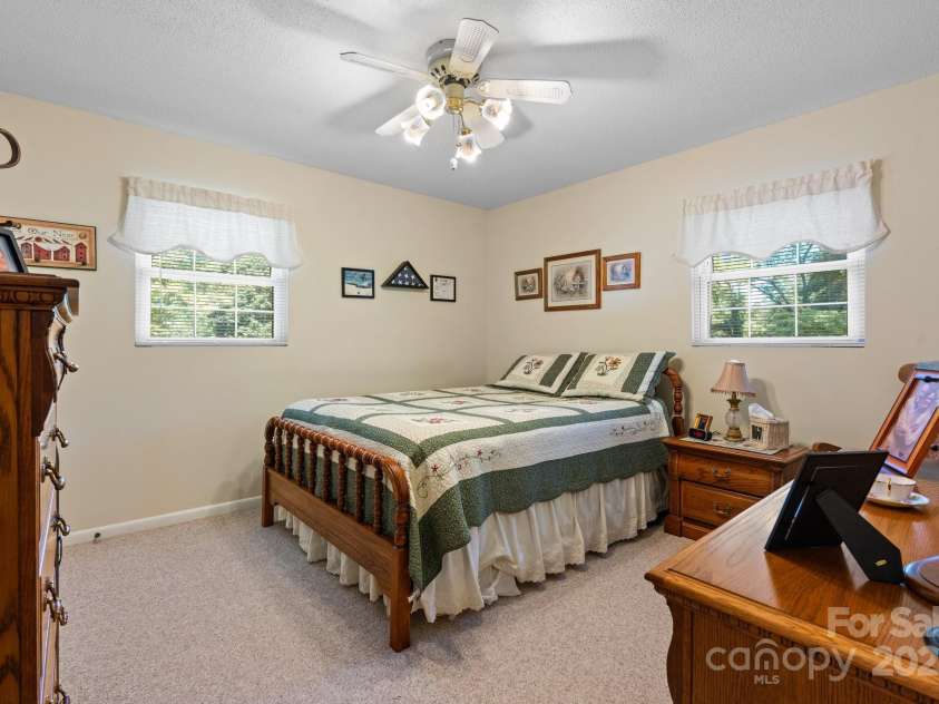 135 Burton Hills Circle, Gastonia, NC 28054.  MLS# CAR4269810, YatesRealty ID 23203. 
