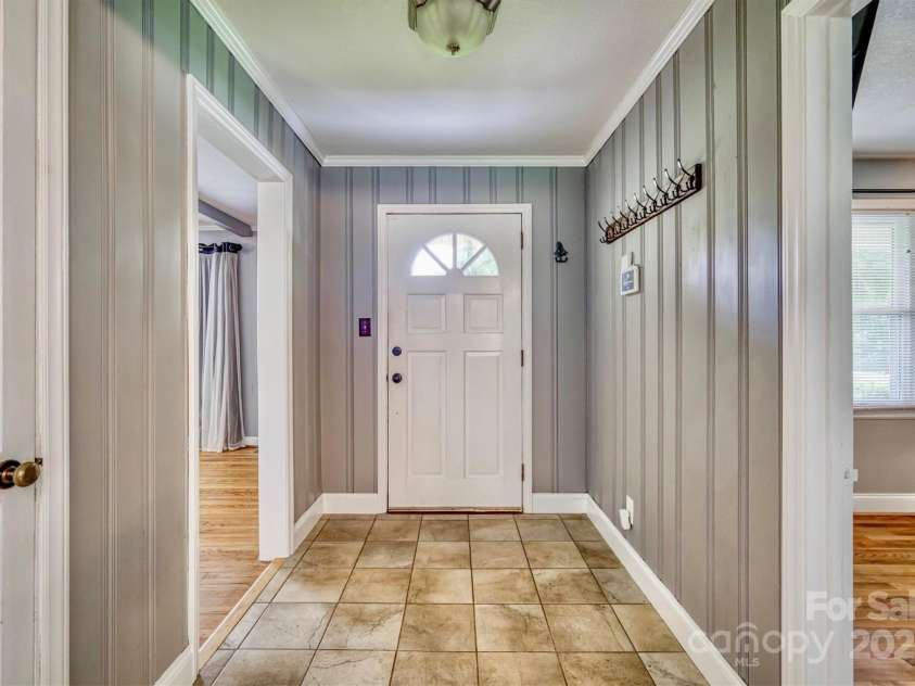 4897 Calico Road, Lenoir, NC 28645.  MLS# CAR4248024, YatesRealty ID 23204. 