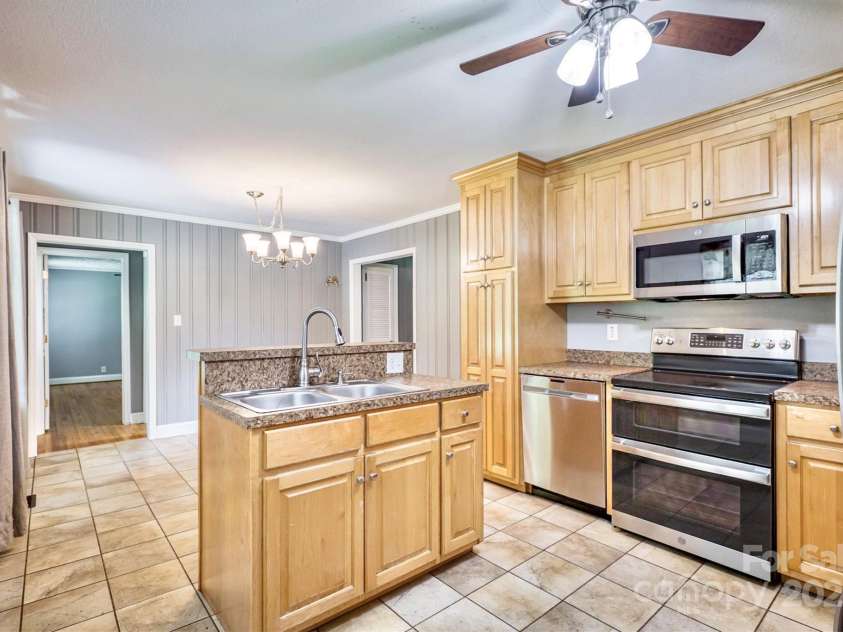 4897 Calico Road, Lenoir, NC 28645.  MLS# CAR4248024, YatesRealty ID 23204. 