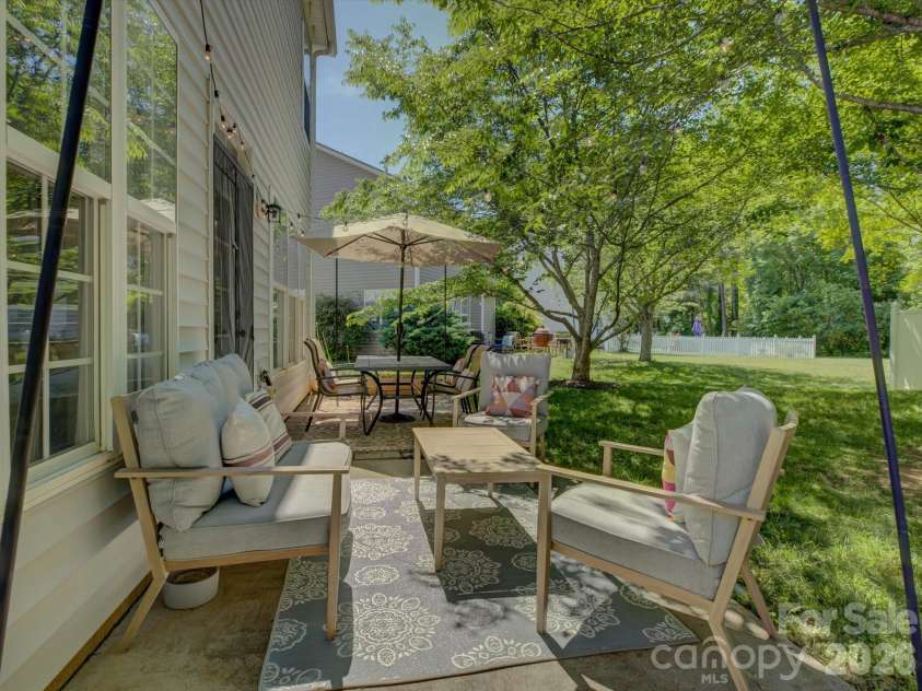 9828 Caldwell Depot Road, Cornelius, NC 28031.  MLS# CAR4378028, YatesRealty ID 23204. 