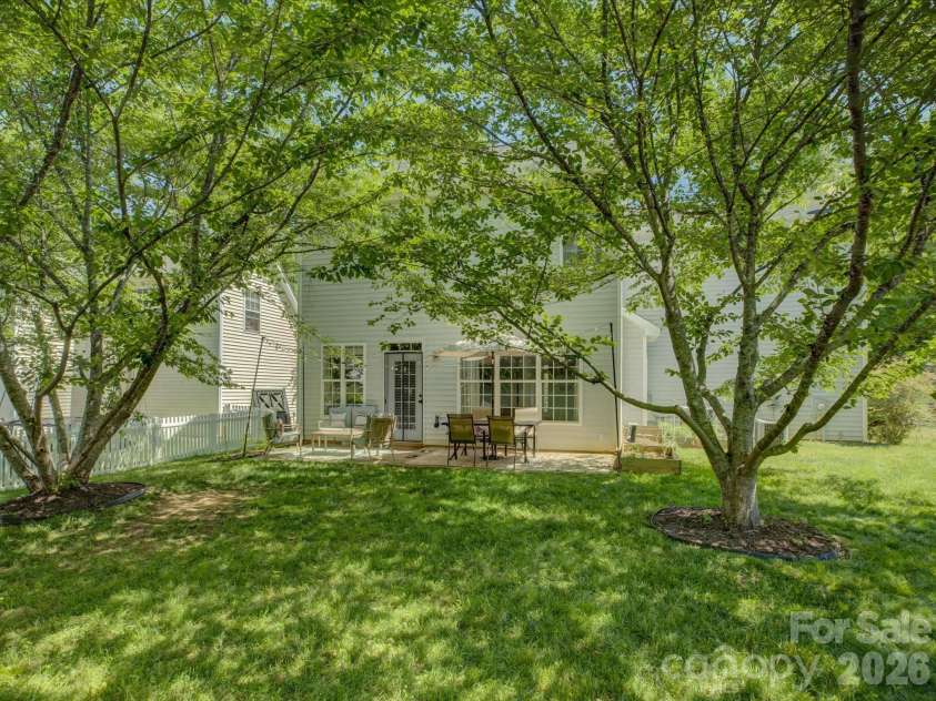 9828 Caldwell Depot Road, Cornelius, NC 28031.  MLS# CAR4378028, YatesRealty ID 23204. 