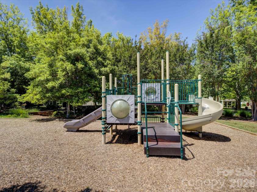 9828 Caldwell Depot Road, Cornelius, NC 28031.  MLS# CAR4378028, YatesRealty ID 23204. 