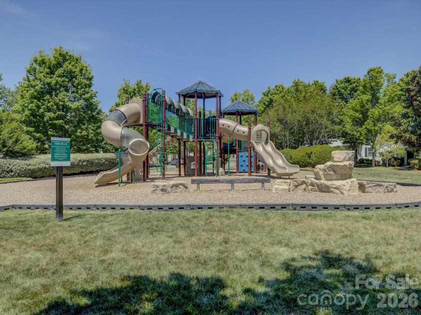 9828 Caldwell Depot Road, Cornelius, NC 28031.  MLS# CAR4378028, YatesRealty ID 23204. 