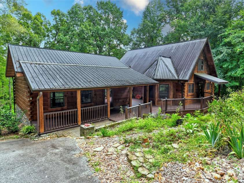 720 Potneck Road, Salisbury, NC 28147.  MLS# CAR4270437, YatesRealty ID 23205. 