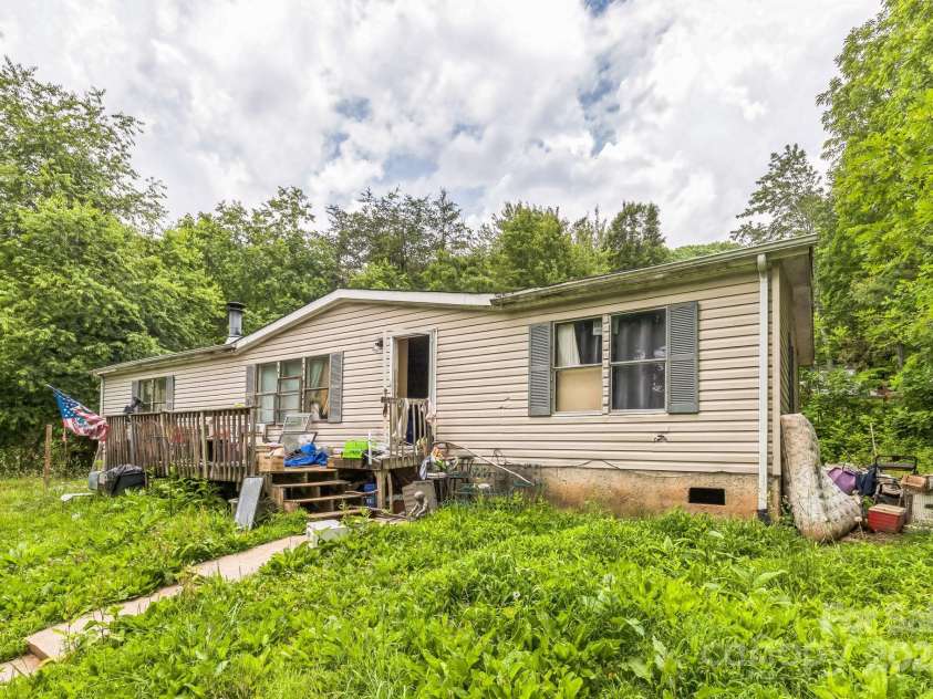 54 Lemon Creek Drive, Candler, NC 28715.  MLS# CAR4269700, YatesRealty ID 23206. 