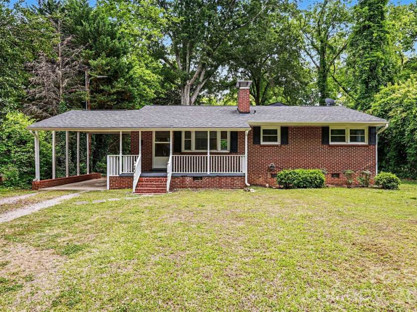 20 Wright Avenue, York, SC 29745.  MLS# CAR4377037, YatesRealty ID 23207. 