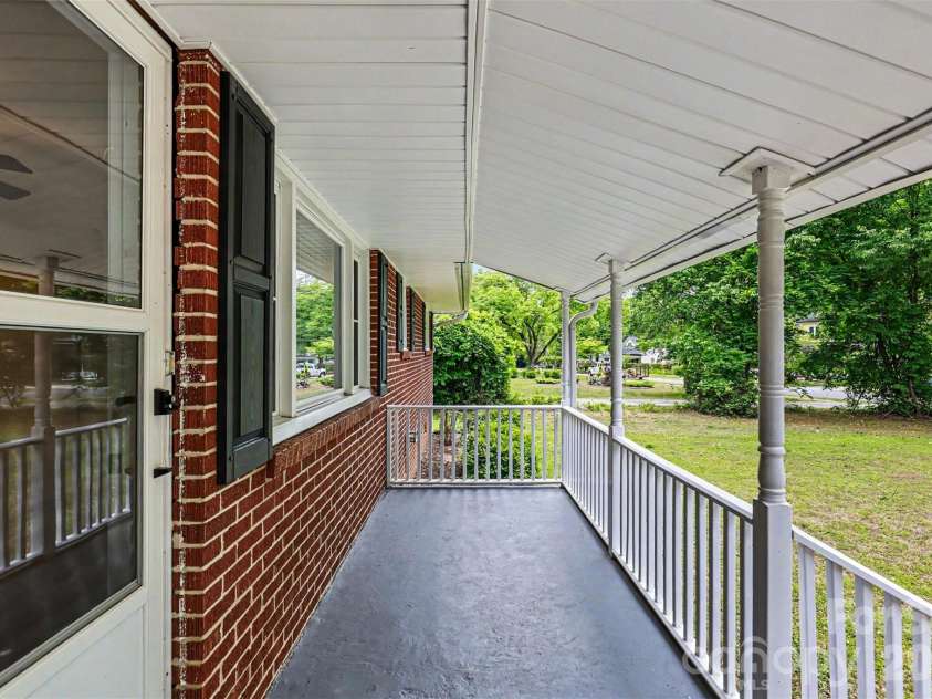20 Wright Avenue, York, SC 29745.  MLS# CAR4377037, YatesRealty ID 23207. 