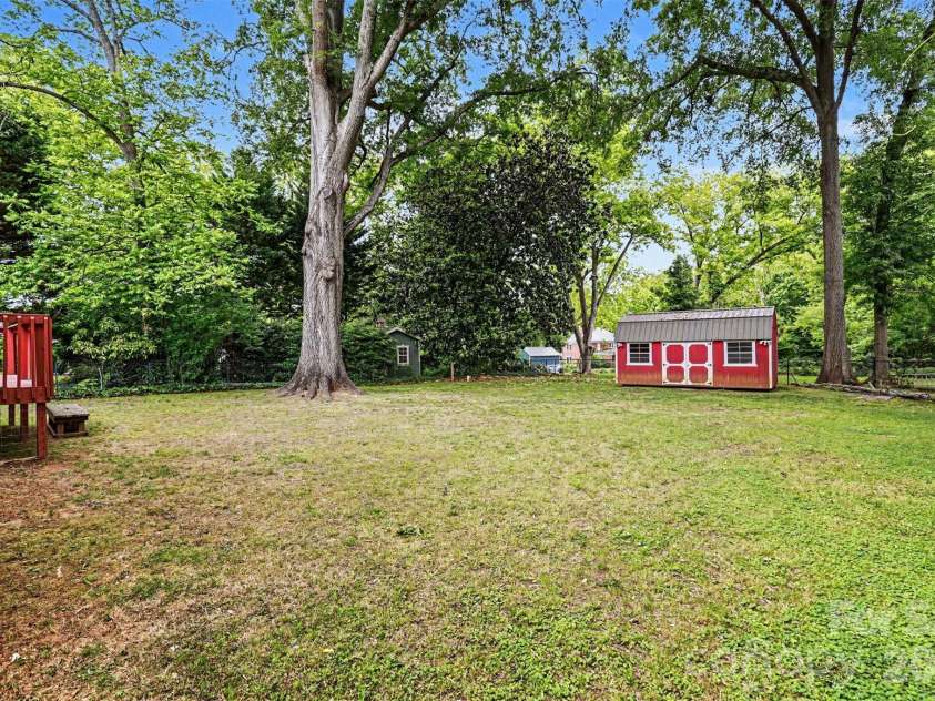 20 Wright Avenue, York, SC 29745.  MLS# CAR4377037, YatesRealty ID 23207. 