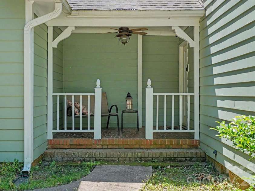 5812 Camelot Drive, Charlotte, NC 28270.  MLS# CAR4382129, YatesRealty ID 23208. 