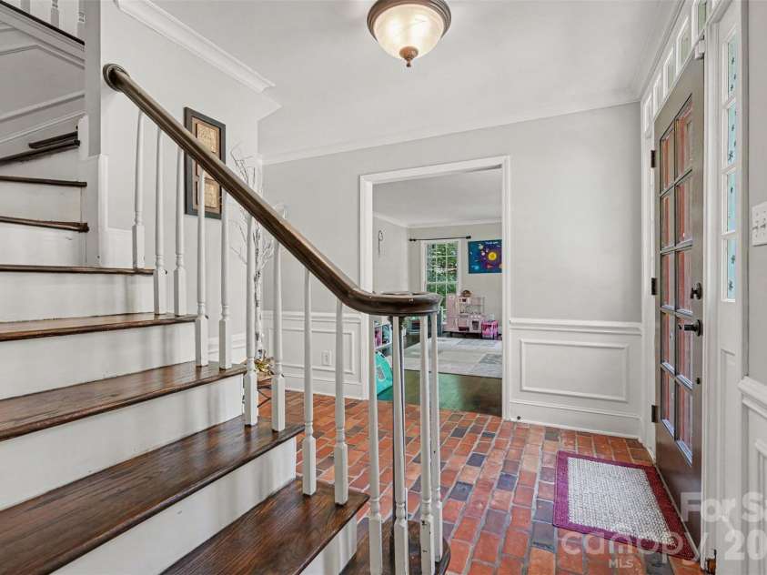 5812 Camelot Drive, Charlotte, NC 28270.  MLS# CAR4382129, YatesRealty ID 23208. 