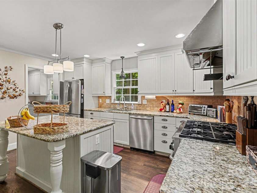 5812 Camelot Drive, Charlotte, NC 28270.  MLS# CAR4382129, YatesRealty ID 23208. 