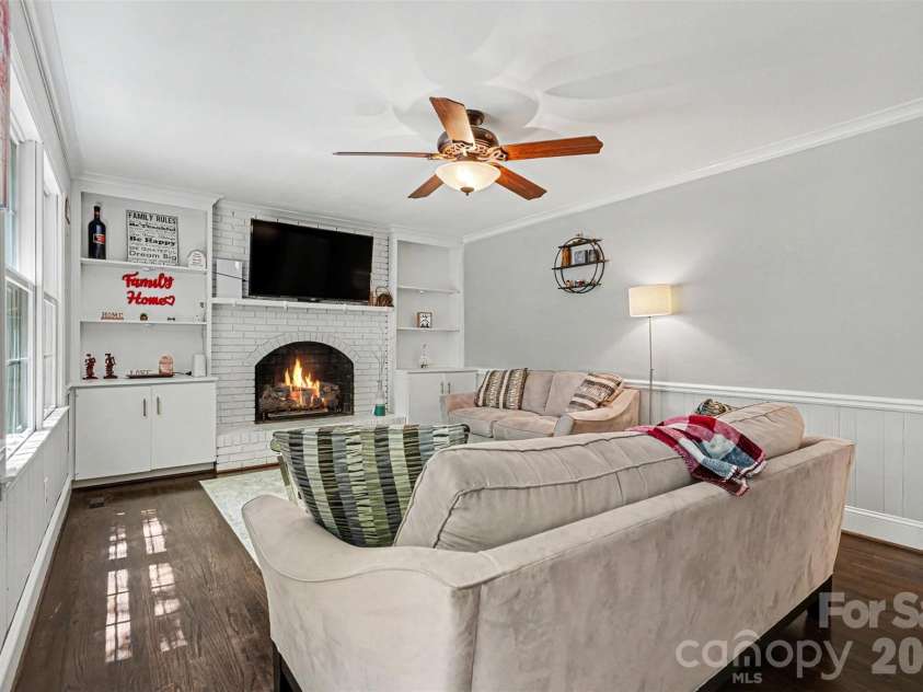 5812 Camelot Drive, Charlotte, NC 28270.  MLS# CAR4382129, YatesRealty ID 23208. 