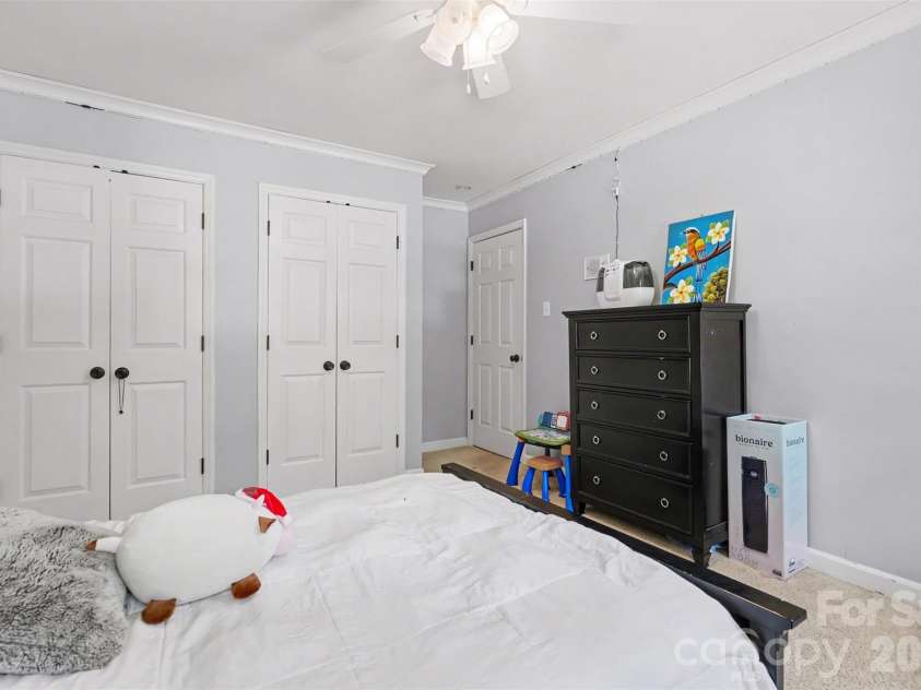 5812 Camelot Drive, Charlotte, NC 28270.  MLS# CAR4382129, YatesRealty ID 23208. 