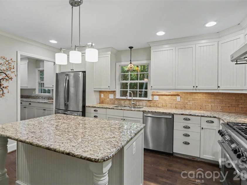 5812 Camelot Drive, Charlotte, NC 28270.  MLS# CAR4382129, YatesRealty ID 23208. 