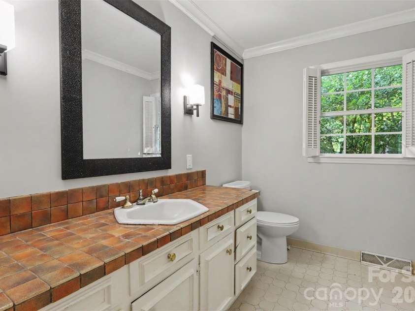 5812 Camelot Drive, Charlotte, NC 28270.  MLS# CAR4382129, YatesRealty ID 23208. 