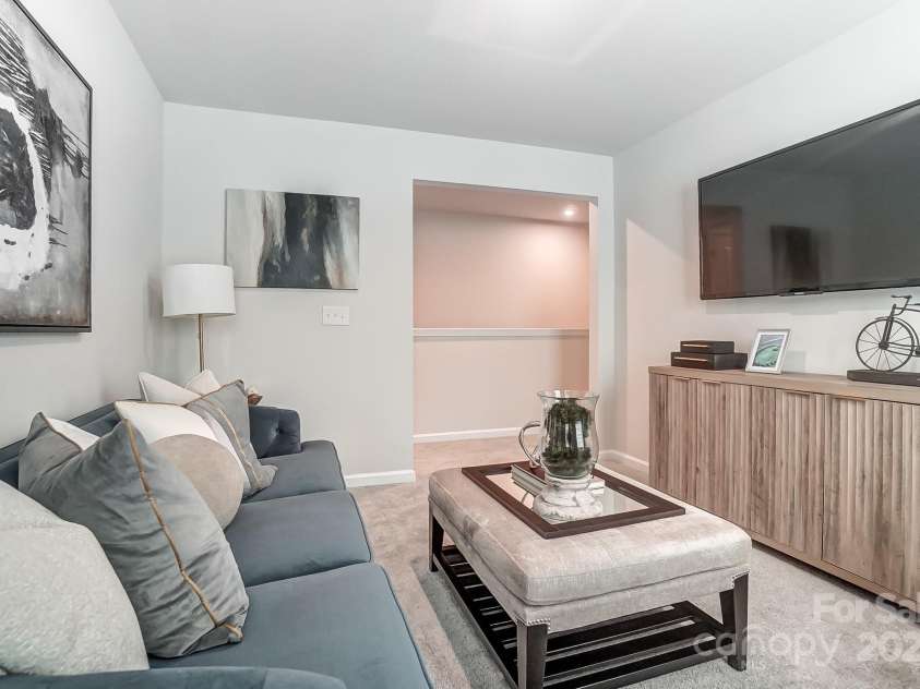 624 Cassidy Court, Clover, SC 29710.  MLS# CAR4218947, YatesRealty ID 23208. 