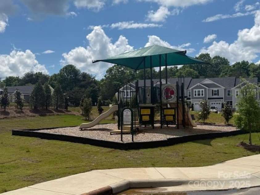 624 Cassidy Court, Clover, SC 29710.  MLS# CAR4218947, YatesRealty ID 23208. 