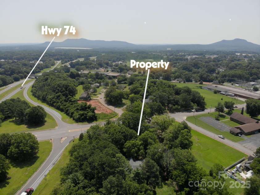 109 Fulton Street, Kings Mountain, NC 28086.  MLS# CAR4289026, YatesRealty ID 2321. Easy access to Hwy 74 to get to I-85, which is approx. 1 mile