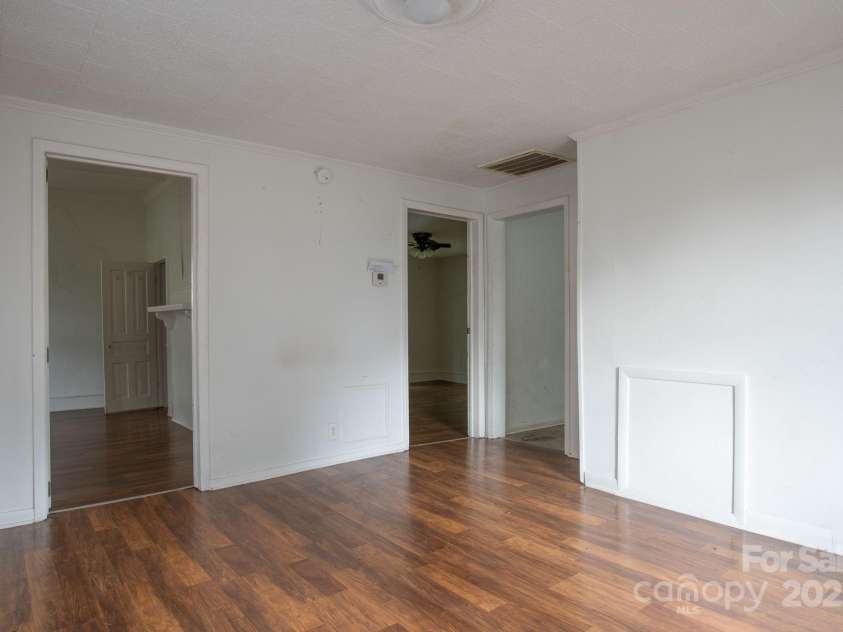 109 Fulton Street, Kings Mountain, NC 28086.  MLS# CAR4289026, YatesRealty ID 2321. Living Room - Walker St