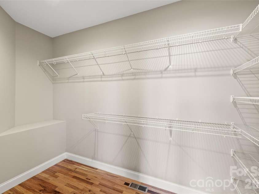 490 Mapleton Lane, Columbus, NC 28722.  MLS# CAR4346463, YatesRealty ID 2321. 