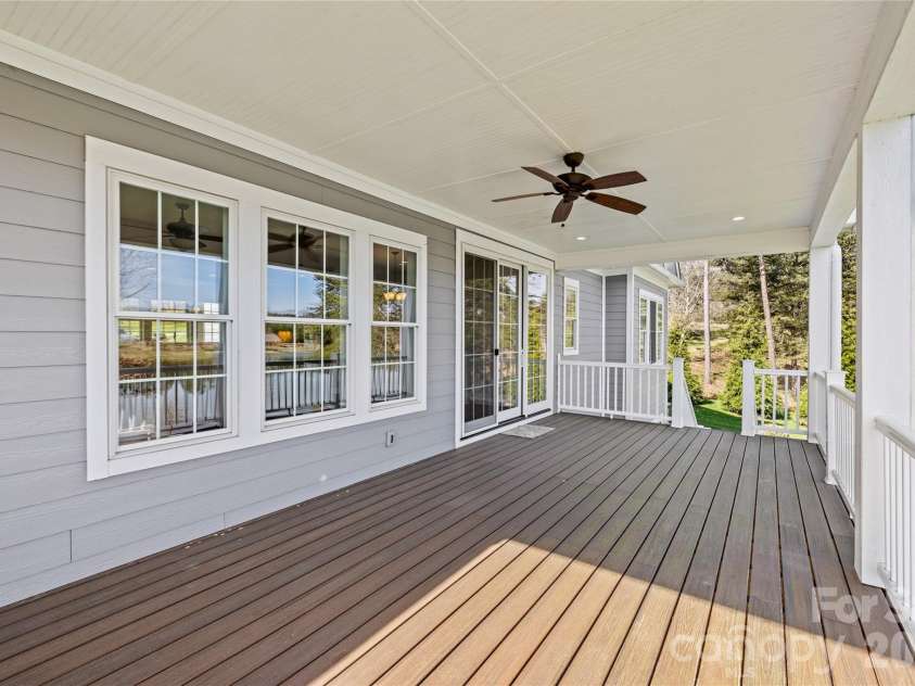 490 Mapleton Lane, Columbus, NC 28722.  MLS# CAR4346463, YatesRealty ID 2321. 