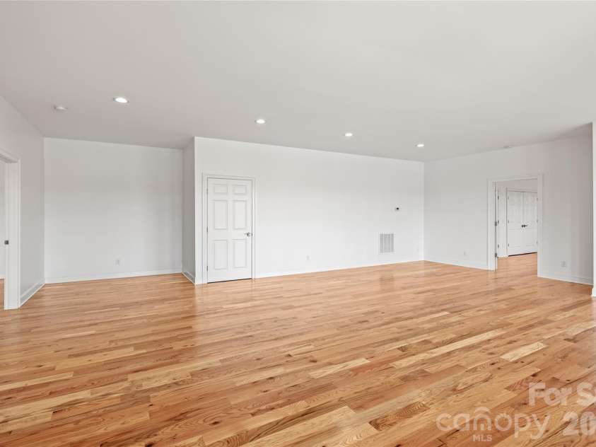 490 Mapleton Lane, Columbus, NC 28722.  MLS# CAR4346463, YatesRealty ID 2321. 