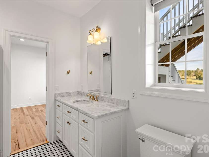490 Mapleton Lane, Columbus, NC 28722.  MLS# CAR4346463, YatesRealty ID 2321. 