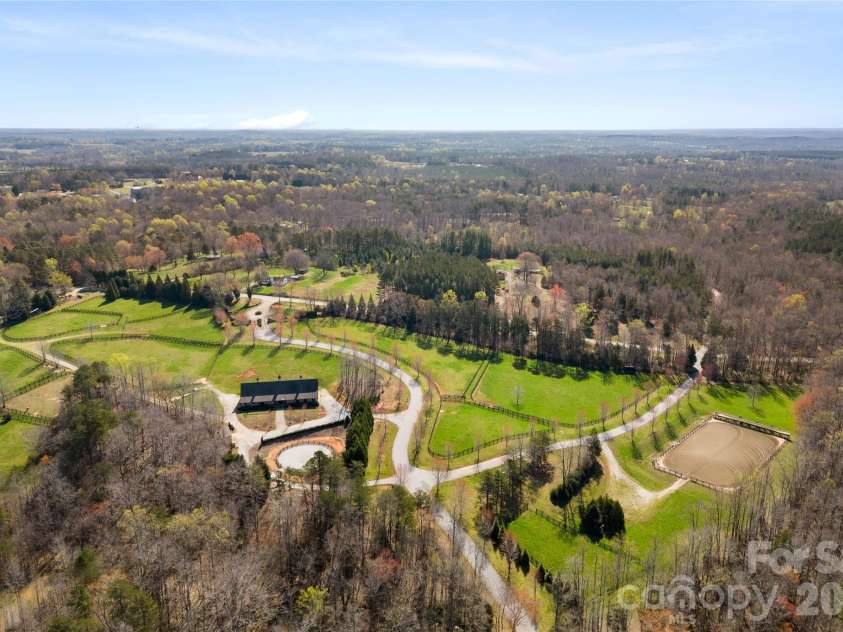 490 Mapleton Lane, Columbus, NC 28722.  MLS# CAR4346463, YatesRealty ID 2321. 