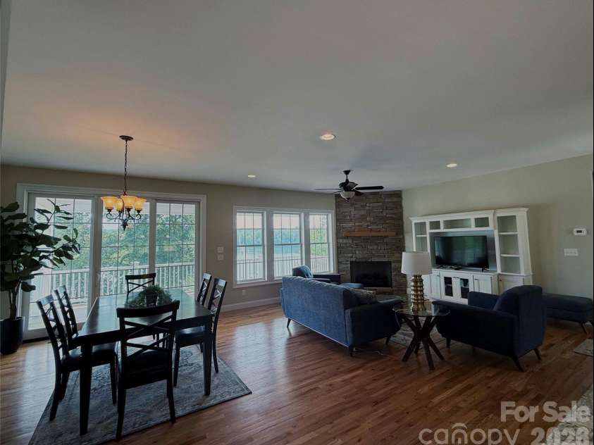 490 Mapleton Lane, Columbus, NC 28722.  MLS# CAR4346463, YatesRealty ID 2321. 