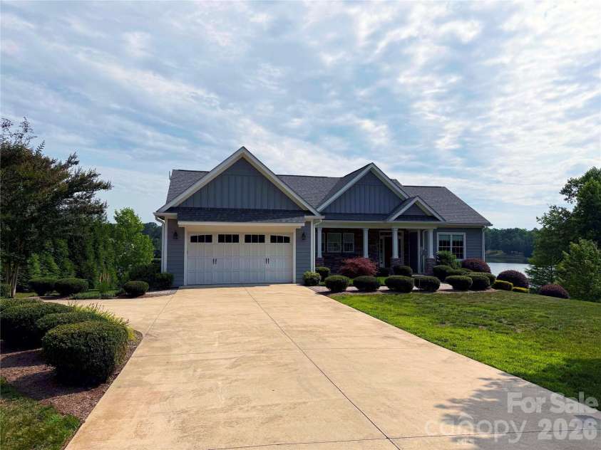 490 Mapleton Lane, Columbus, NC 28722.  MLS# CAR4346463, YatesRealty ID 2321. 