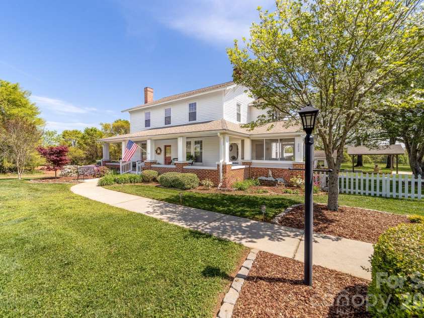 2022 Chatfield Road, Shelby, NC 28150.  MLS# CAR4368716, YatesRealty ID 23210. 