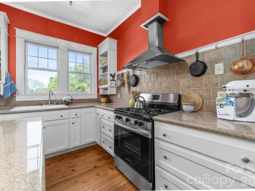 2022 Chatfield Road, Shelby, NC 28150.  MLS# CAR4368716, YatesRealty ID 23210. 