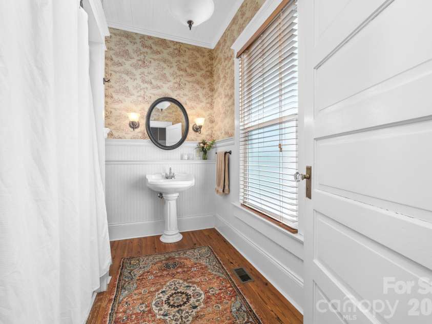 2022 Chatfield Road, Shelby, NC 28150.  MLS# CAR4368716, YatesRealty ID 23210. 