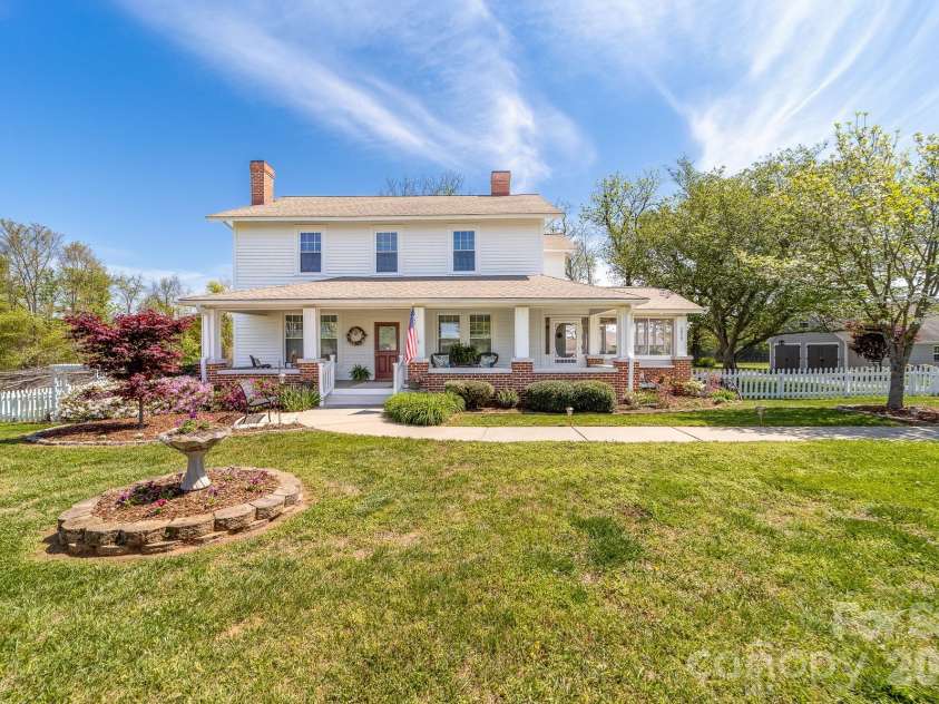 2022 Chatfield Road, Shelby, NC 28150.  MLS# CAR4368716, YatesRealty ID 23210. 