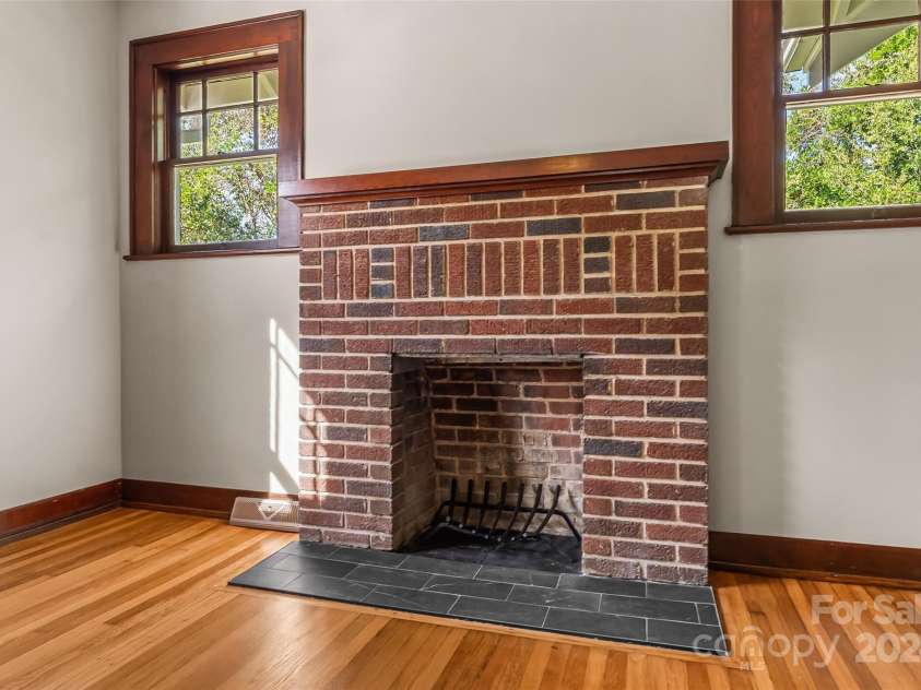 2523 Kool Park Road, Hickory, NC 28601.  MLS# CAR4186290, YatesRealty ID 23210. 