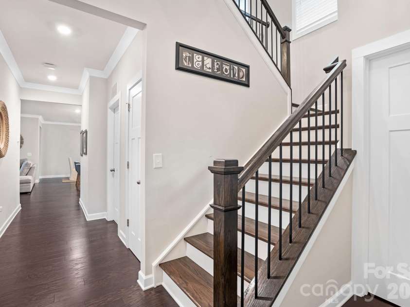 432 Hudson Place, Davidson, NC 28036.  MLS# CAR4377249, YatesRealty ID 23211. 