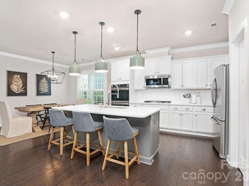 432 Hudson Place, Davidson, NC 28036.  MLS# CAR4377249, YatesRealty ID 23211. 