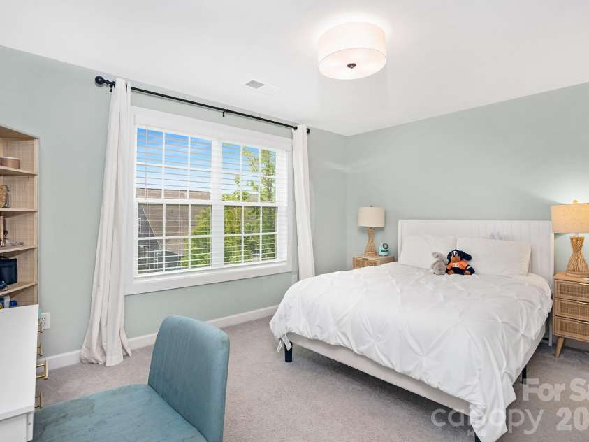 432 Hudson Place, Davidson, NC 28036.  MLS# CAR4377249, YatesRealty ID 23211. 