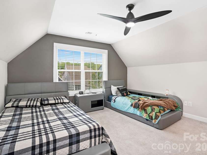 432 Hudson Place, Davidson, NC 28036.  MLS# CAR4377249, YatesRealty ID 23211. 