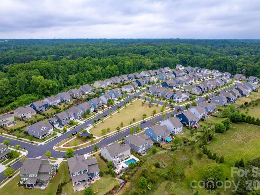 432 Hudson Place, Davidson, NC 28036.  MLS# CAR4377249, YatesRealty ID 23211. 