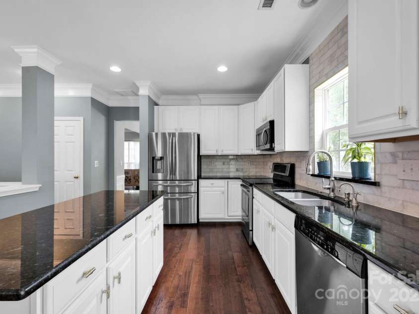 12416 Kane Alexander Drive, Huntersville, NC 28078.  MLS# CAR4258818, YatesRealty ID 23214. 