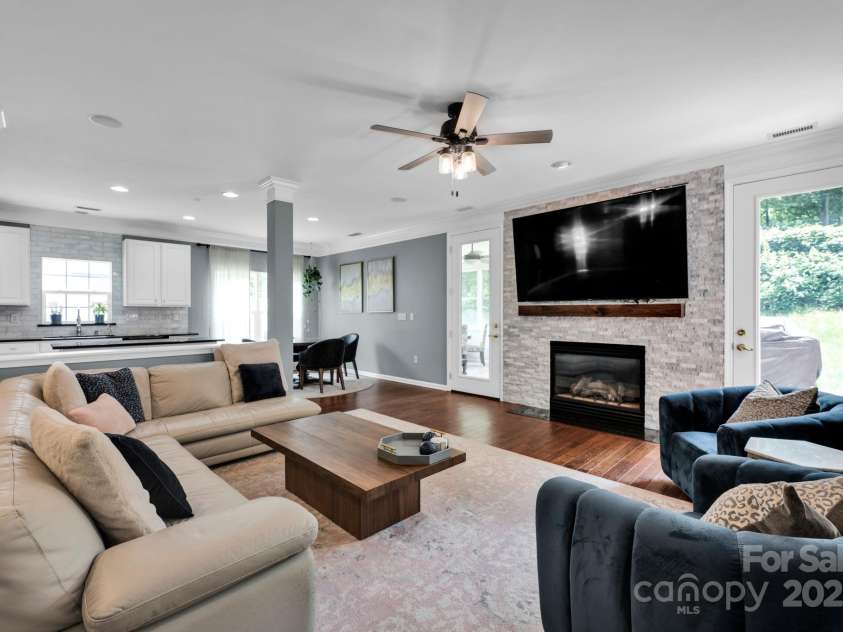 12416 Kane Alexander Drive, Huntersville, NC 28078.  MLS# CAR4258818, YatesRealty ID 23214. 